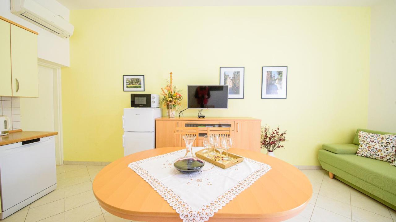 Apartments Mija Bol Ngoại thất bức ảnh